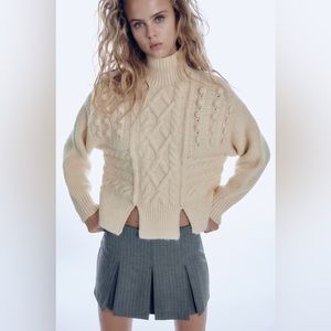 ZARA | NWT CABLE KNOT POM POM SWEATER